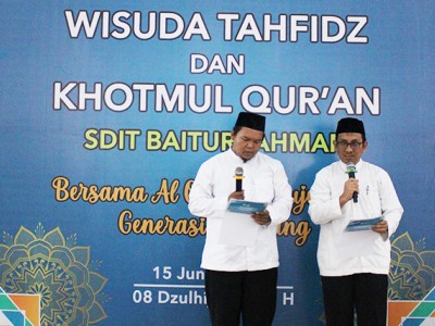 Wisuda002